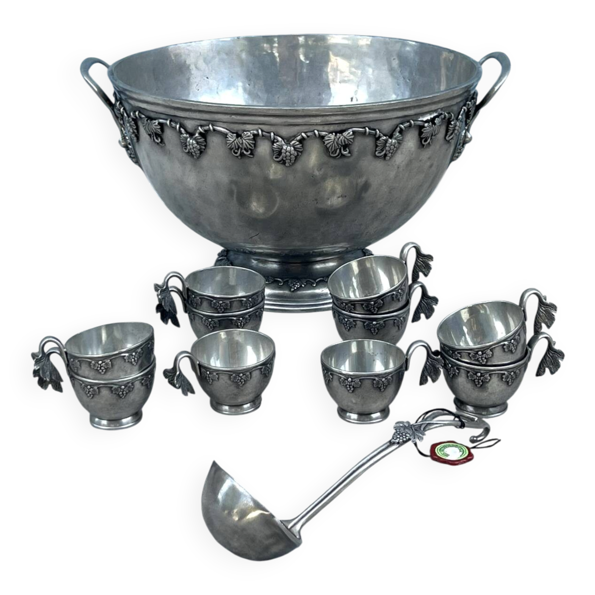 French pewter punch bowl set with 10 cups and ladle – grapevine Etain