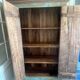 Armoire rustique brésilienne avec patine turquoise - Oficina de Agosto