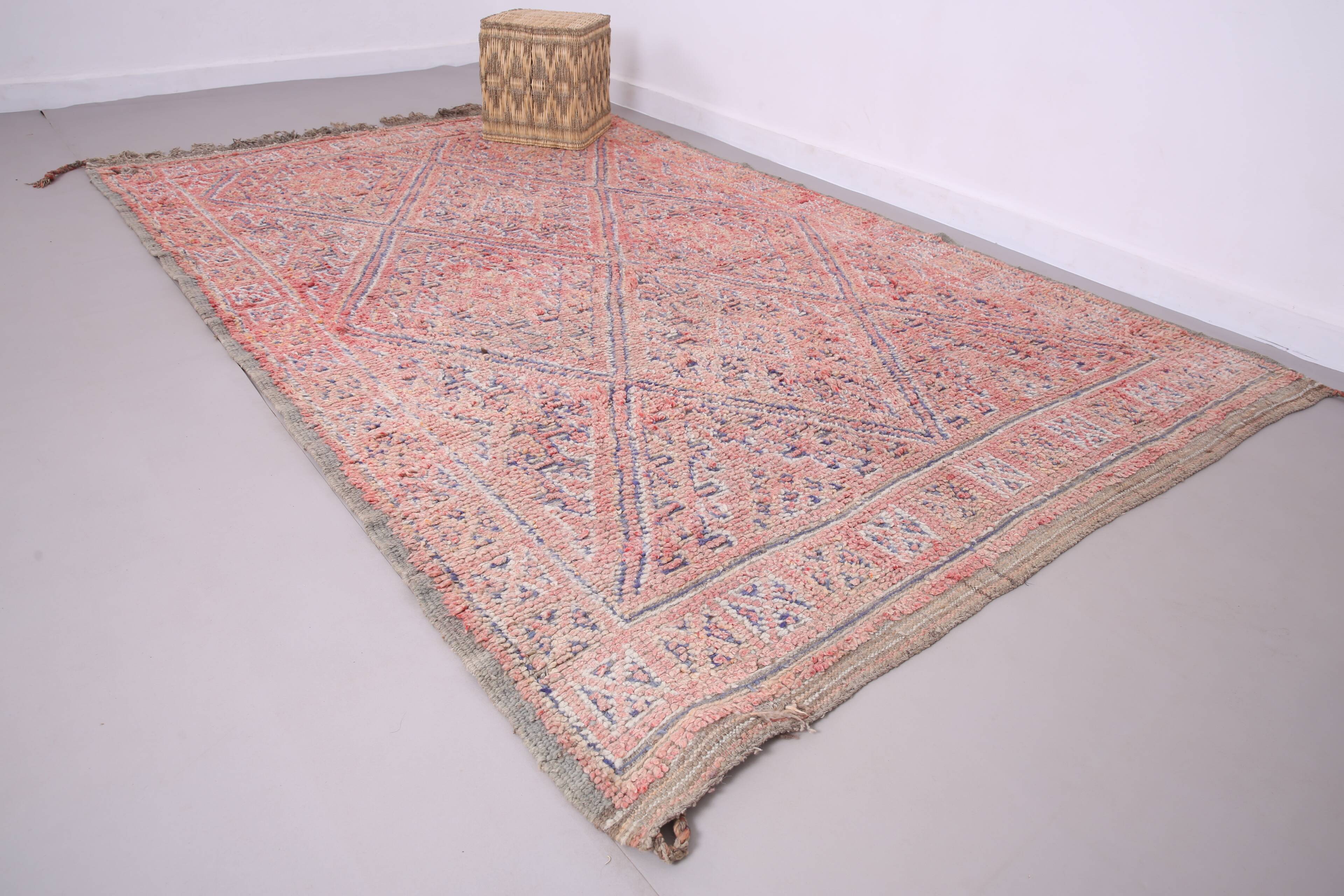 Vintage Handmade Moroccan Rug 188 x 283 cm - Berber rug - Old moroccan rug