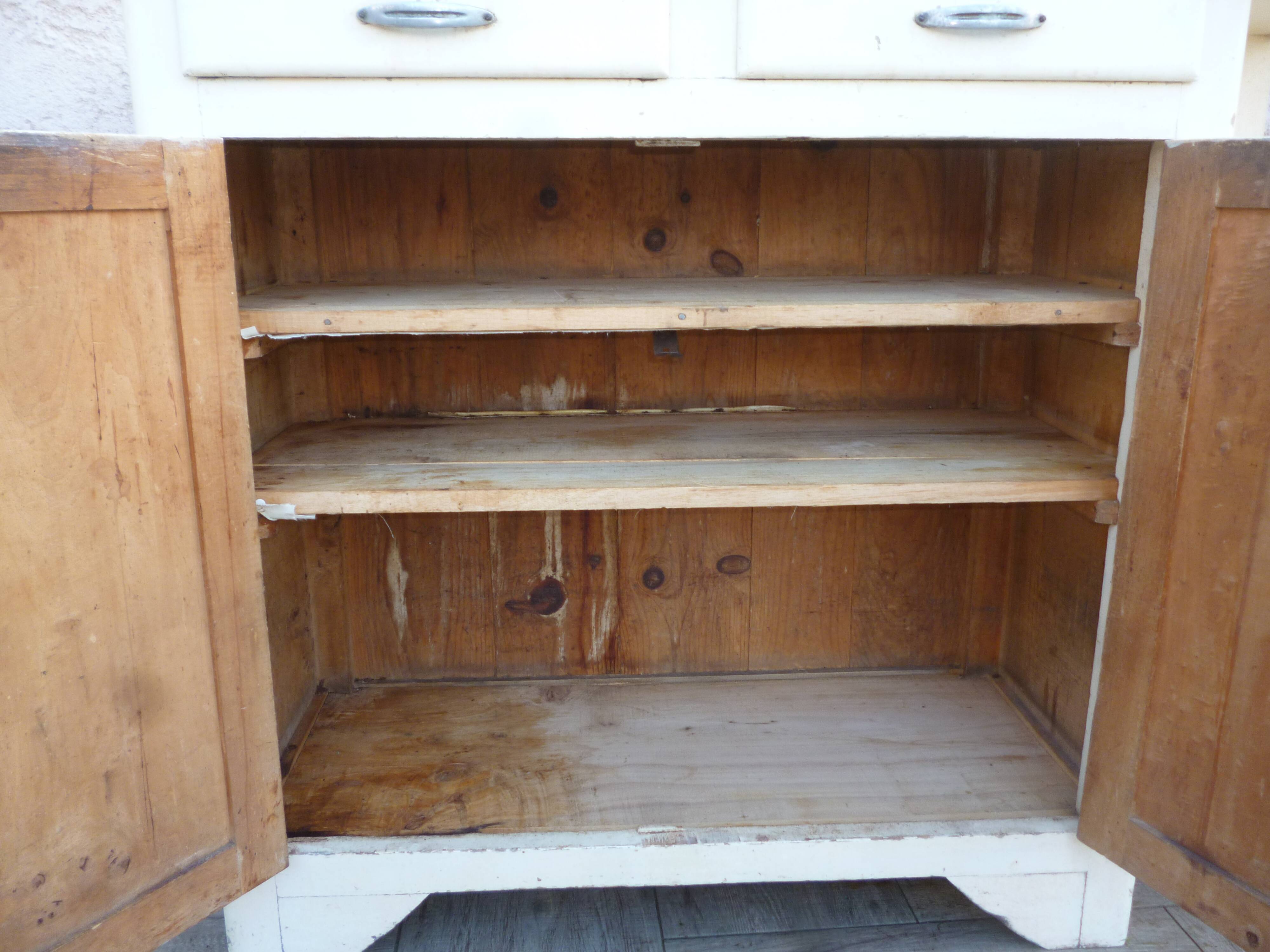 Buffet with vintage return