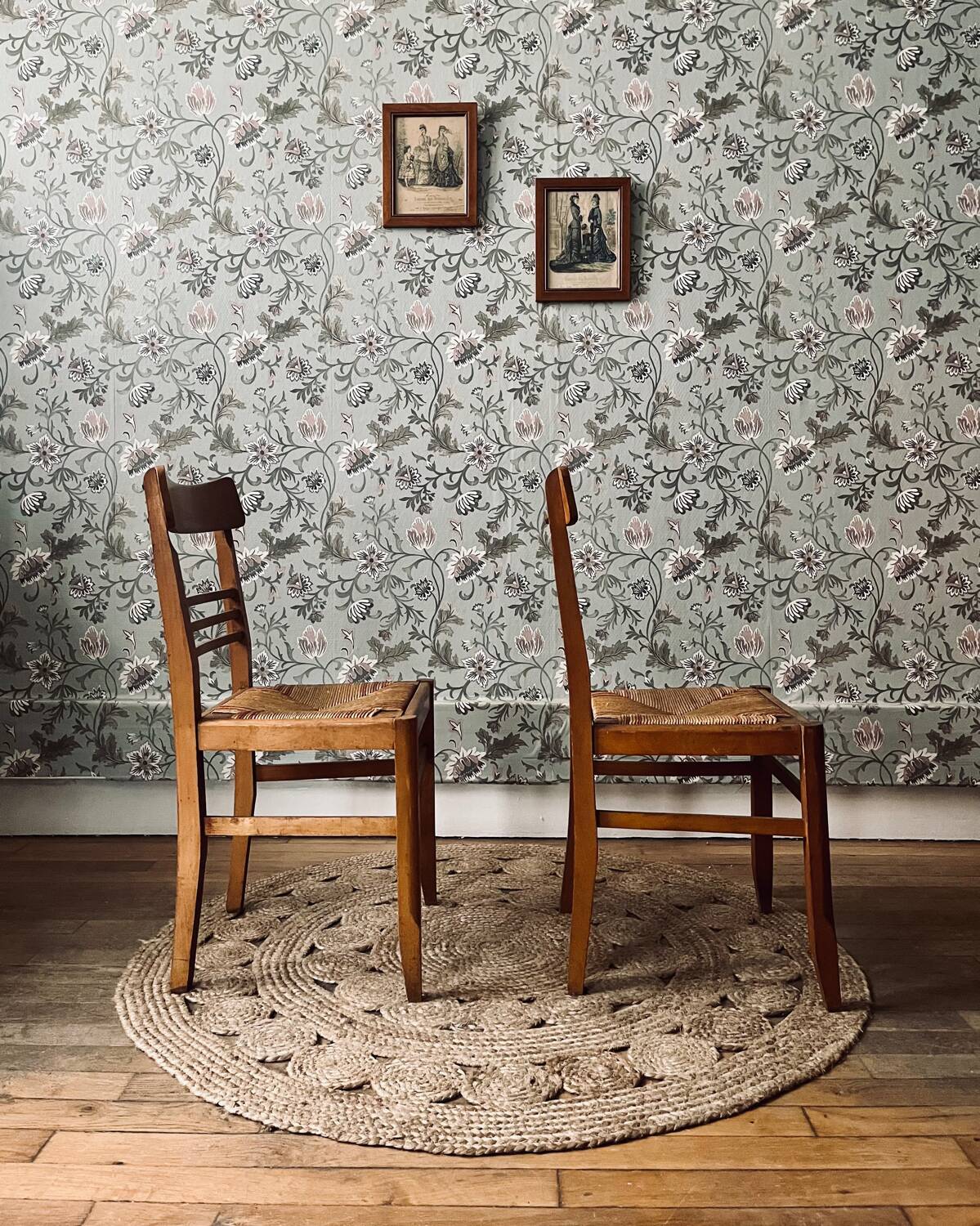 Pair of 70s straw chairs