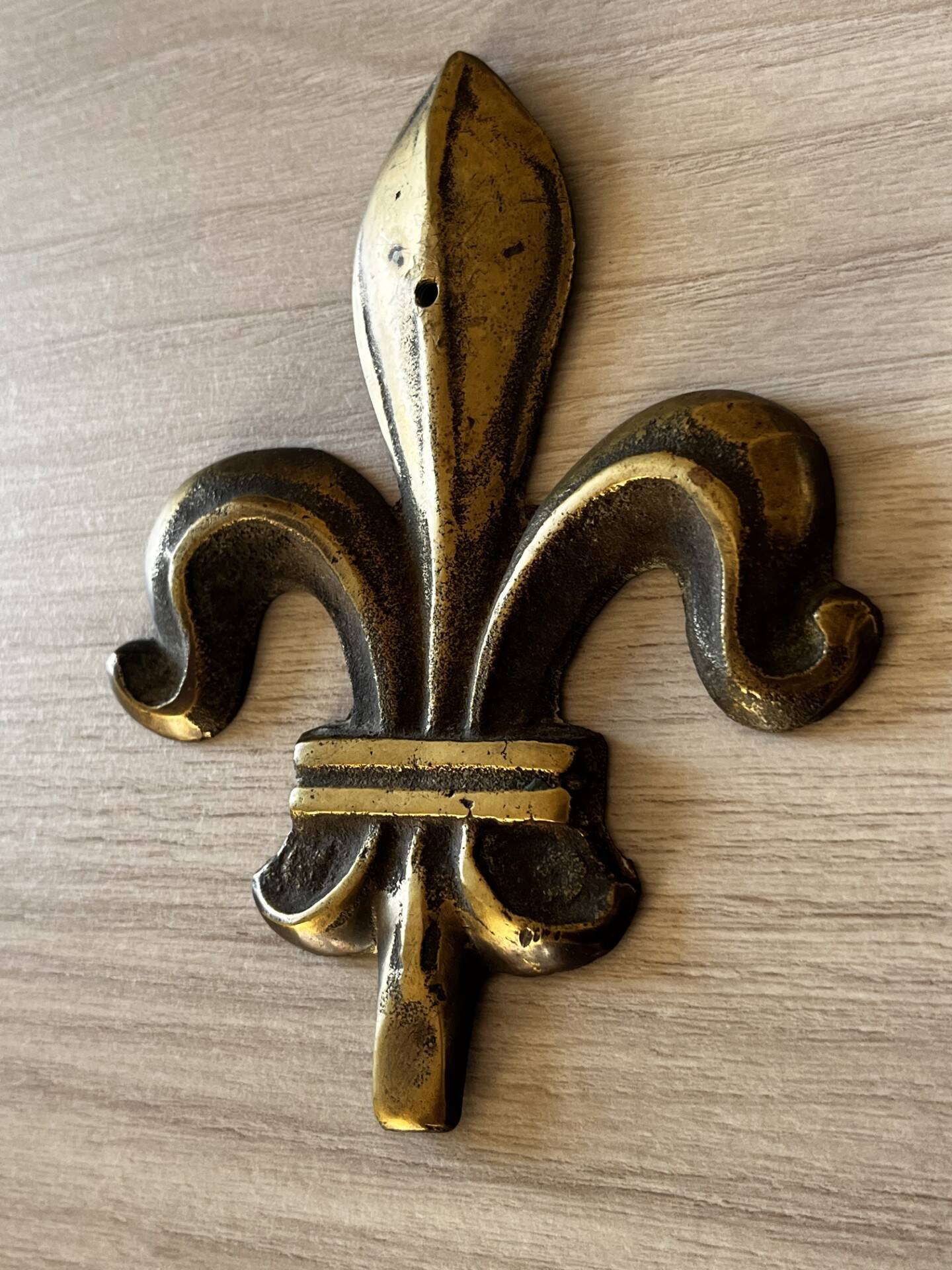 Brass fleur-de-lis