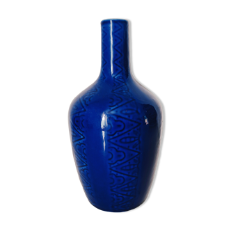 Blue vase geometric incised decoration