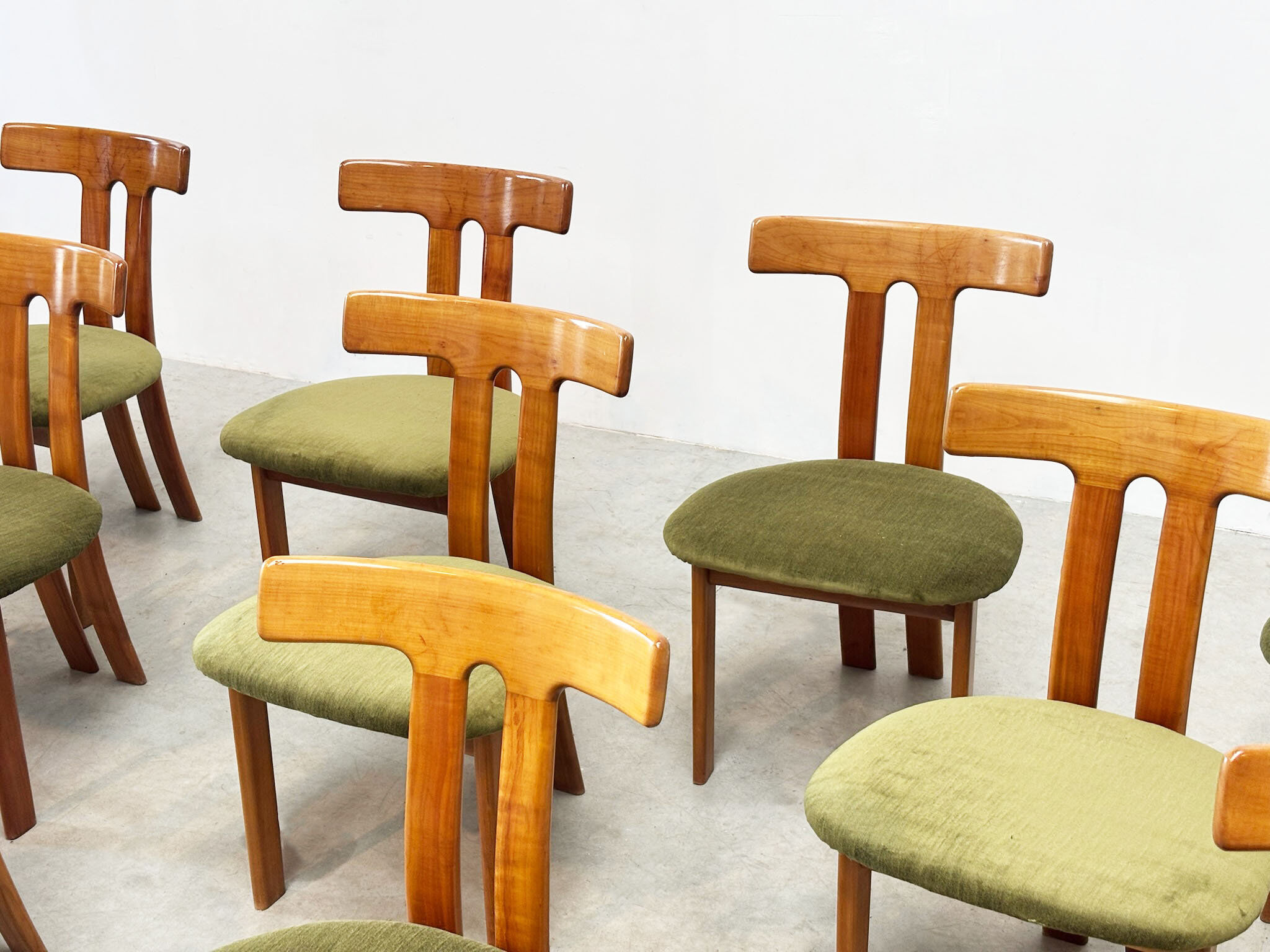 XL set of ten T-shape dining chairs
