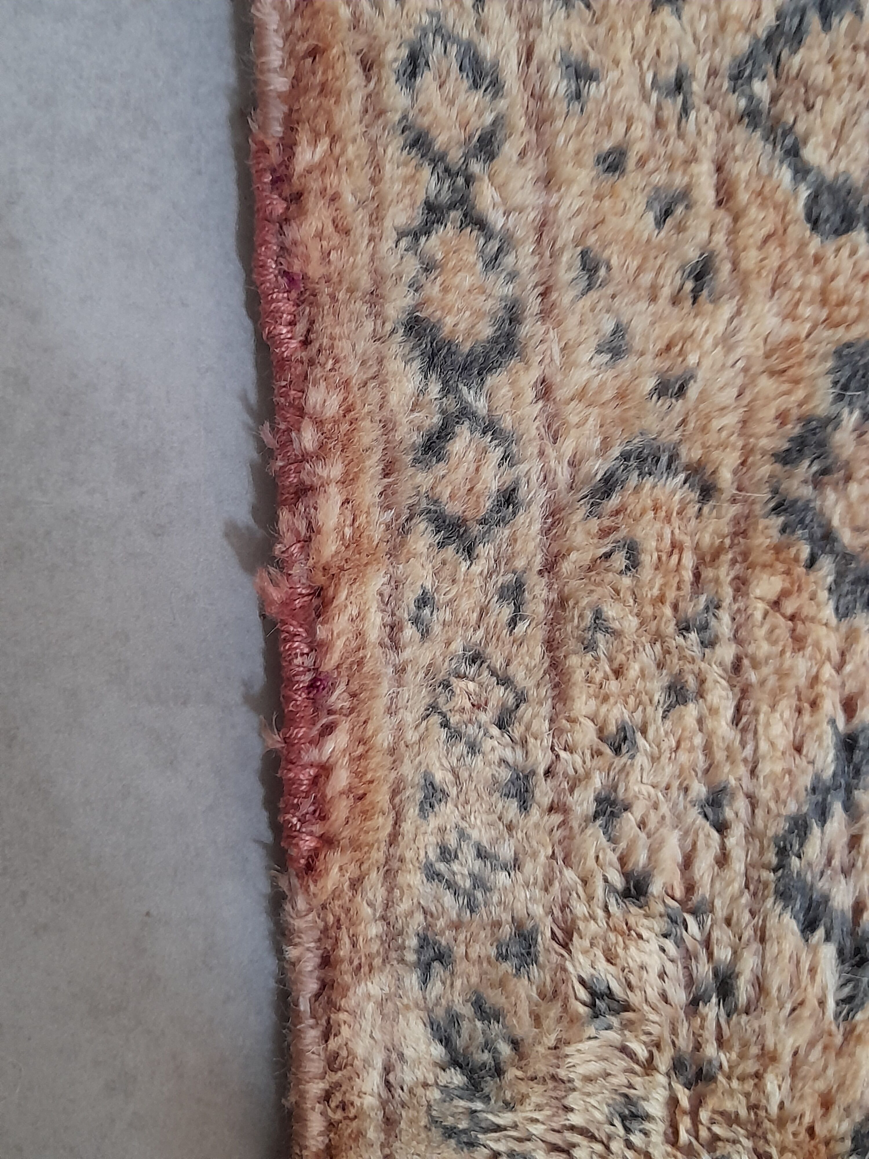 Handmade carpet 291x175cm