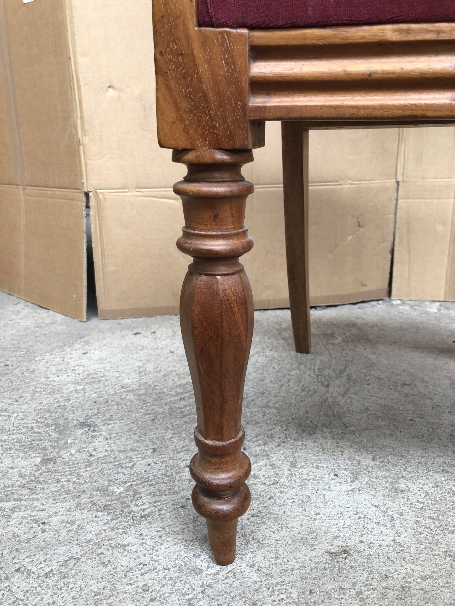 Lot de 6 chaises de style Restauration en merisier