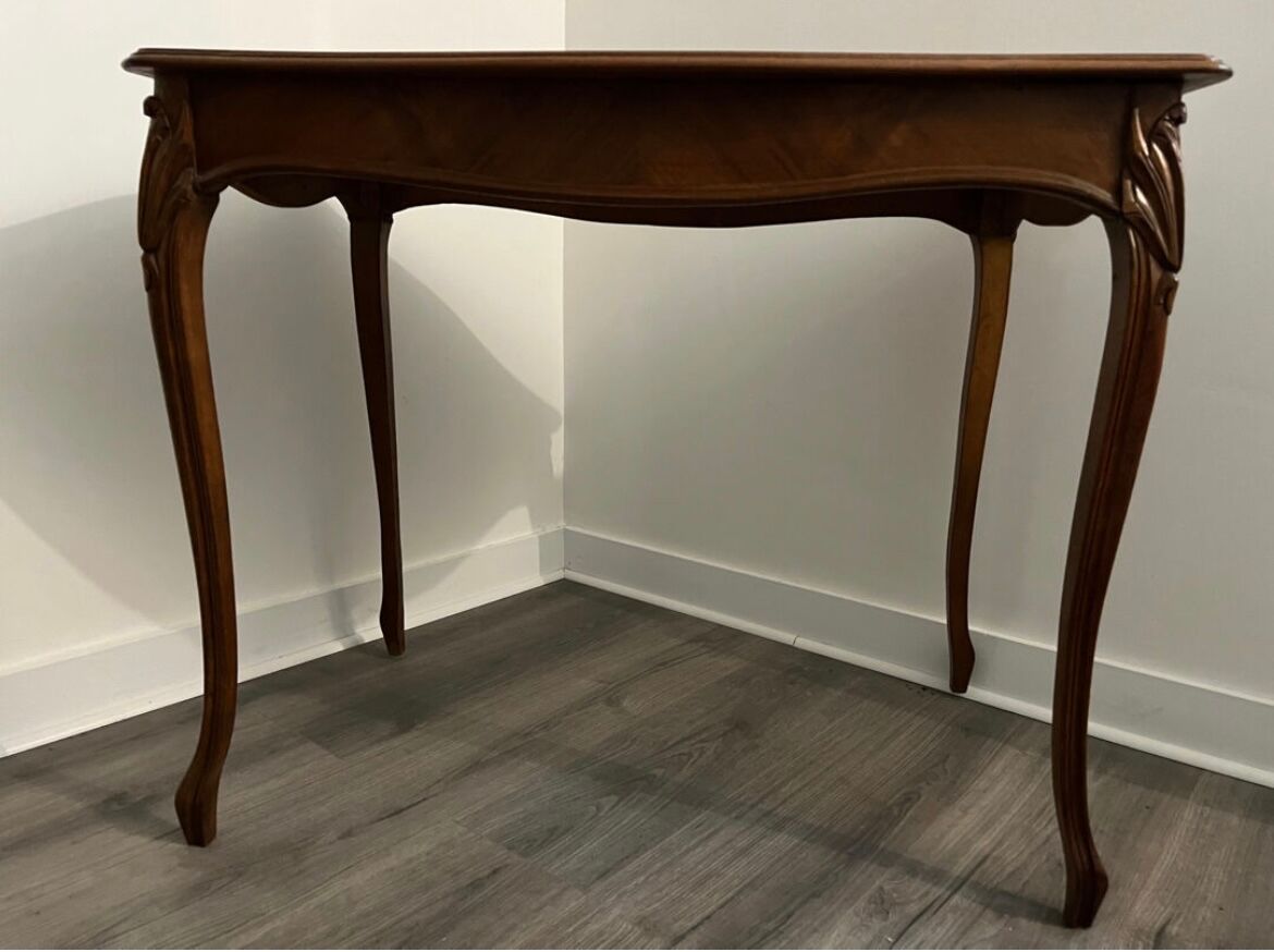 Louis XV writing table/desk