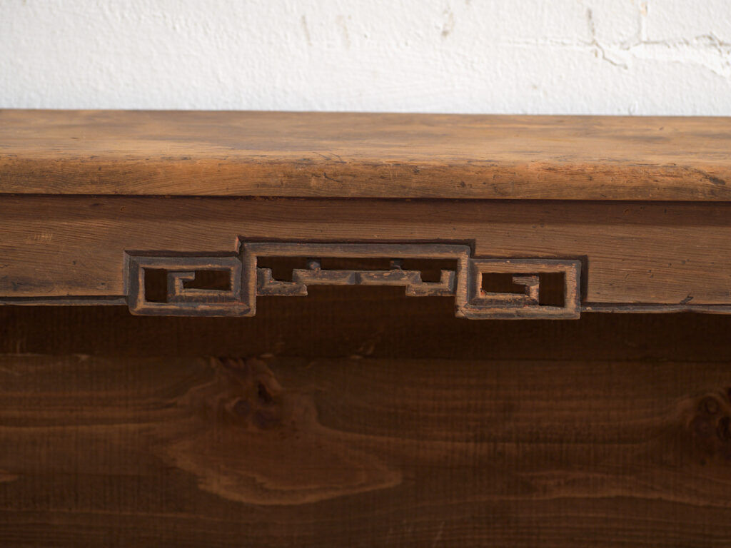 Old pine wood buffet – China, circa 1930