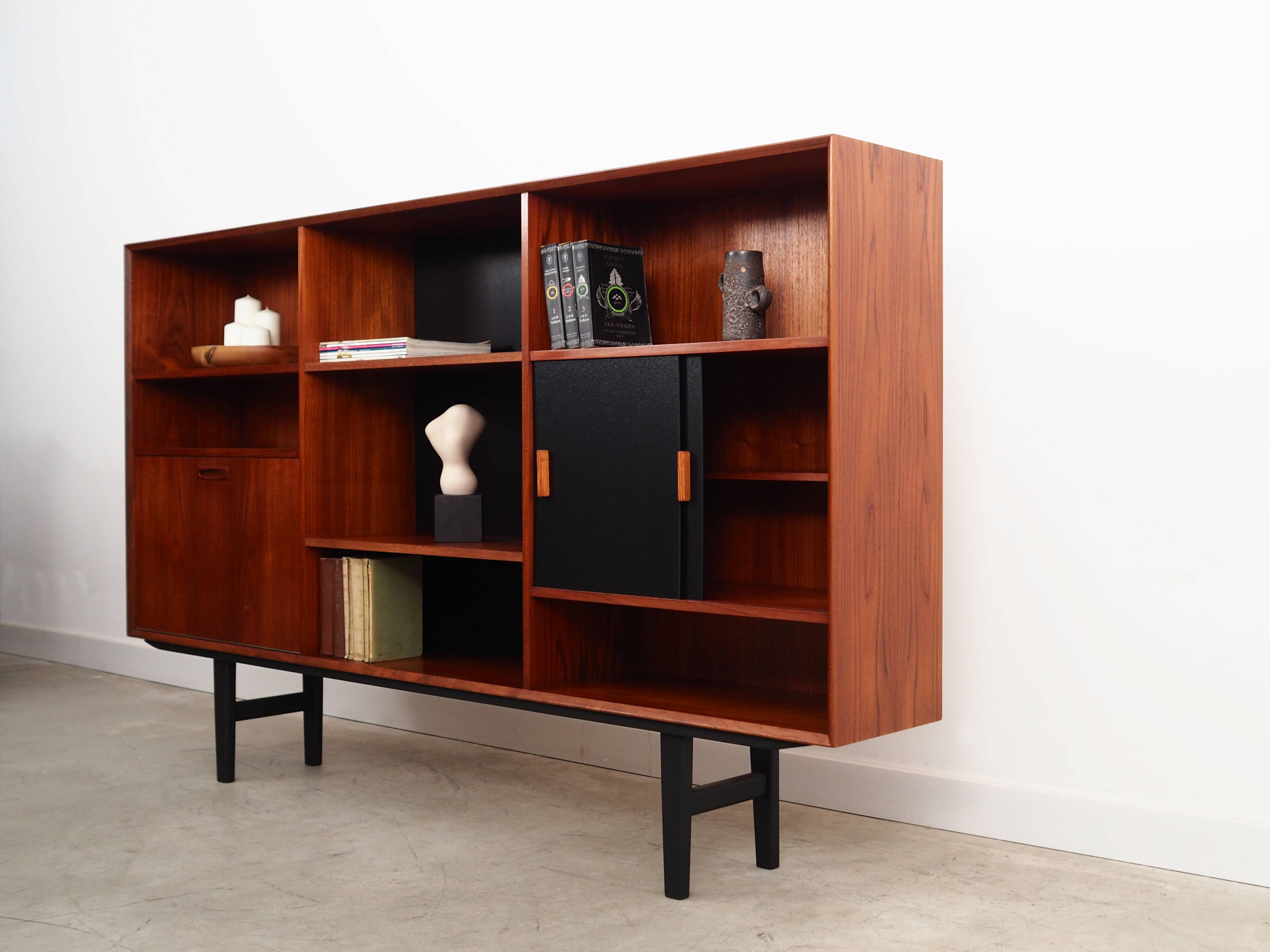 Teak bookcase, Danish design, 1970s, production: Denmark