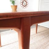 Scandinavian table