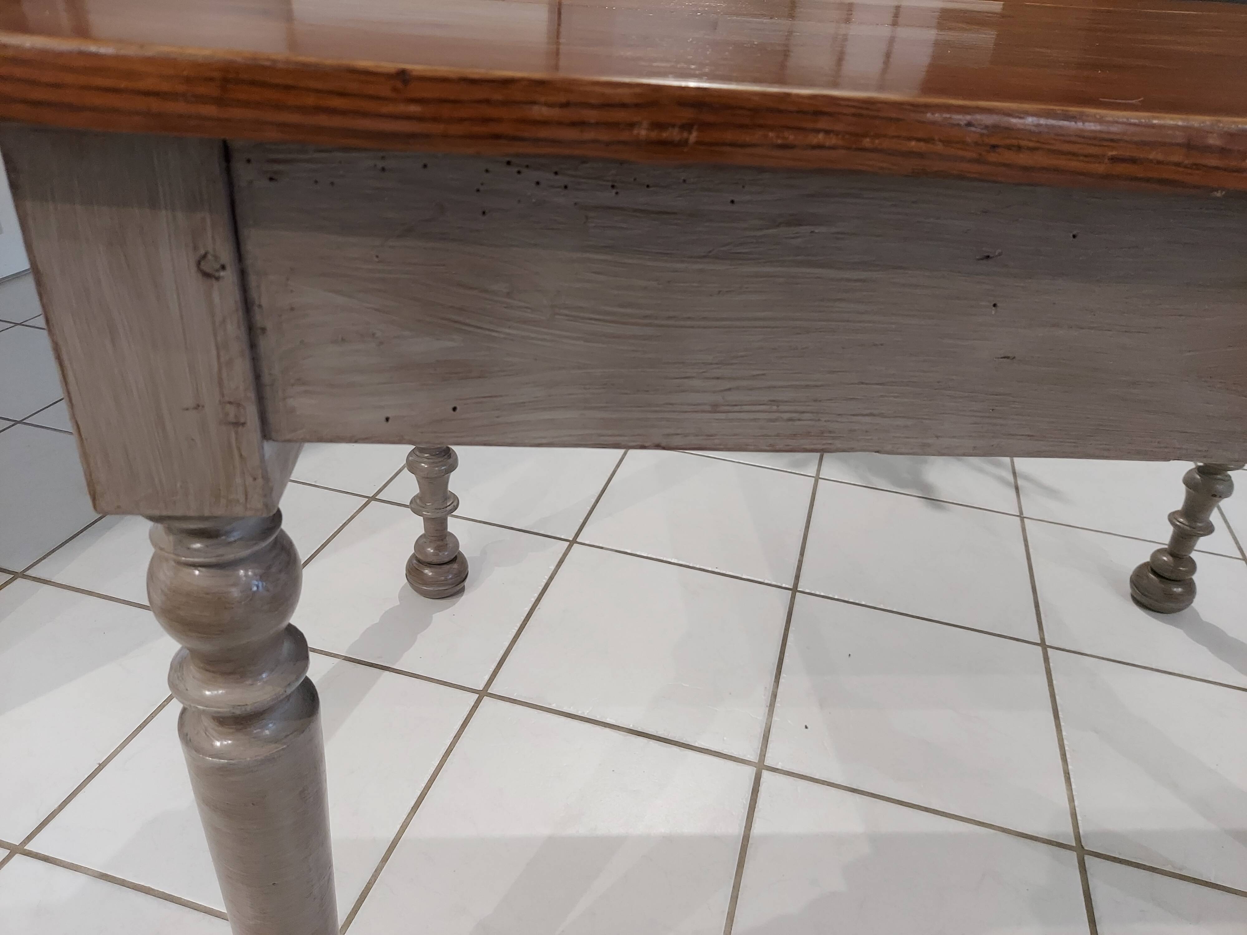 Bistrot dining table and vintage 1920s farmhouse