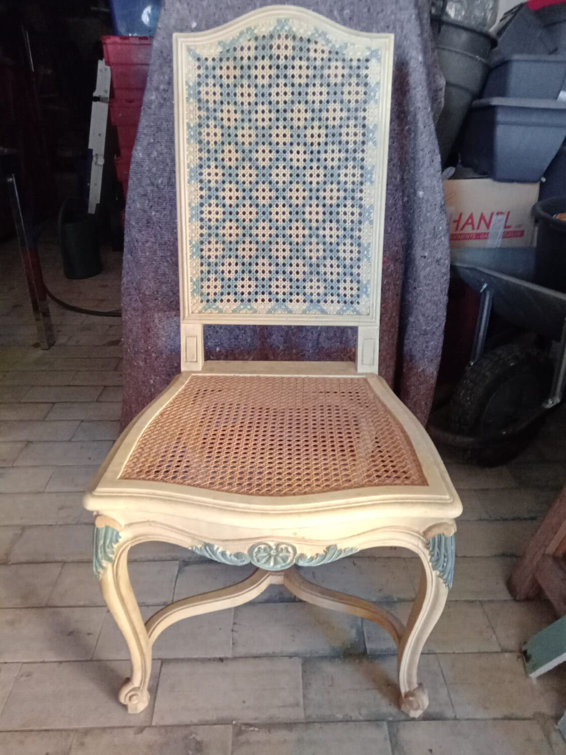 6 chaises peintes milieu du 20eme siècle