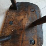 Tabouret tripode très ancien