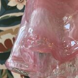 Suspension en verre ancien rose marbré