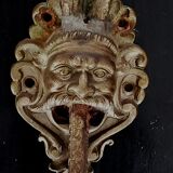 Set of 4 bronze mascaron hooks