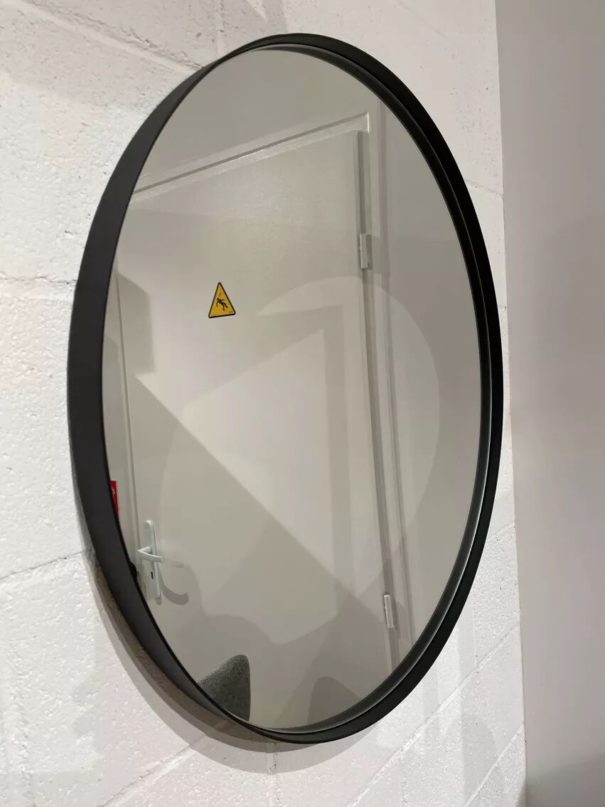Round mirror 75cm diameter black outline