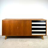 U460 sideboard with black/white drawers, Jiří Jiroutek