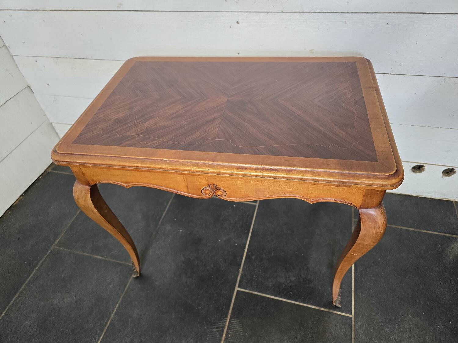 Cherry wood coffee table (small model)