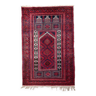 Tapis de Prière Vintage Baluch Fait Main en Laine – 94 x 152 cm