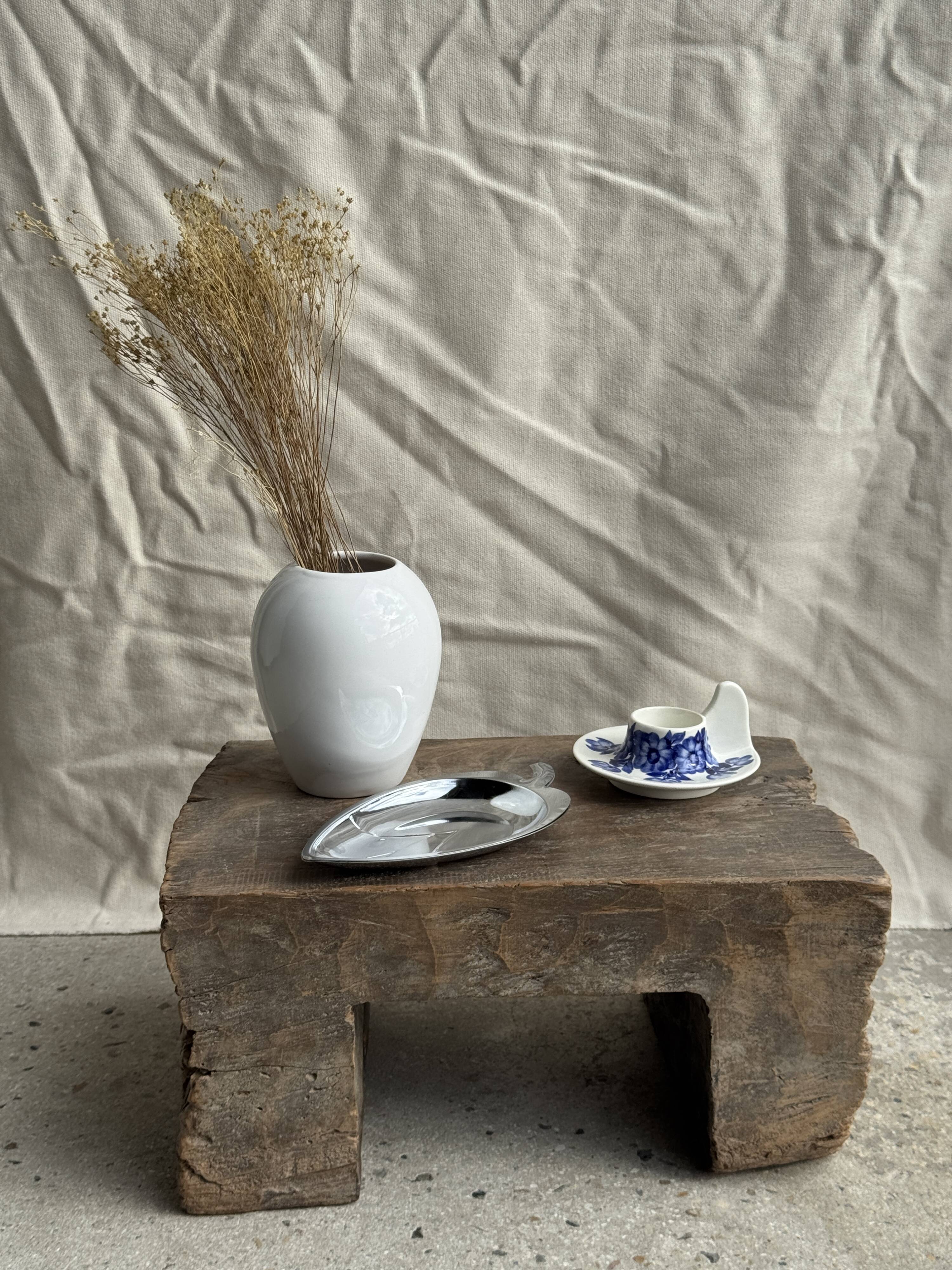 Vintage blue and white hand-held egg cup Poland D13