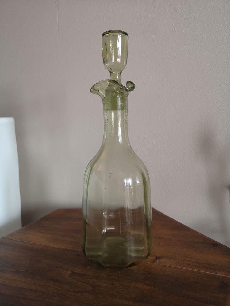 Mouth-blown glass alcohol decanter XIXth century