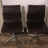 Deux fauteuils édition ancienne designer