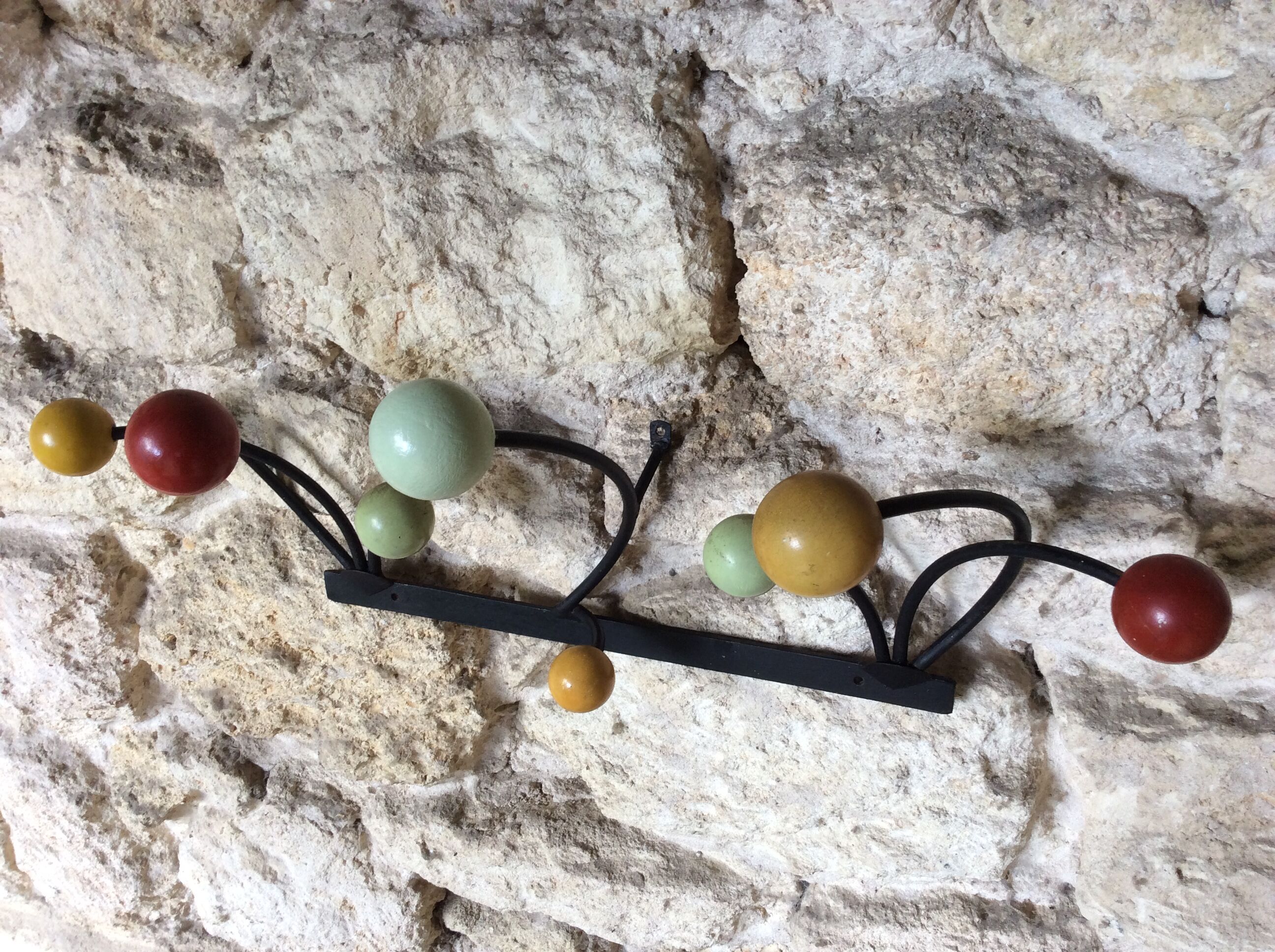 Wall coat rack 50s, colored balls