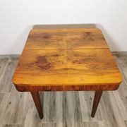 Table à manger par Jindrich Halabala