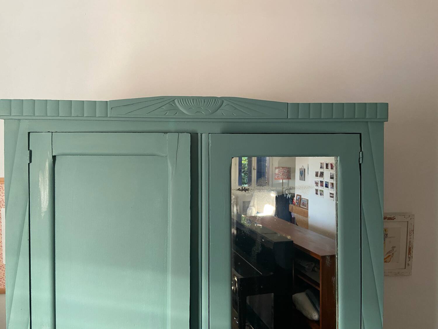 Armoire parisienne