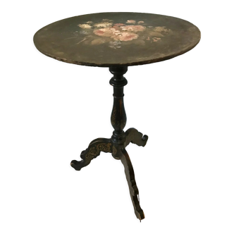 Napoleon III pedestal table