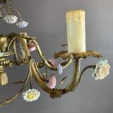 Lustre en porcelaine et laiton à décor de fleurs, XXème siècle