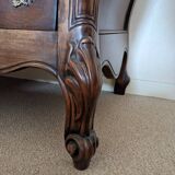 Curved chest of drawers