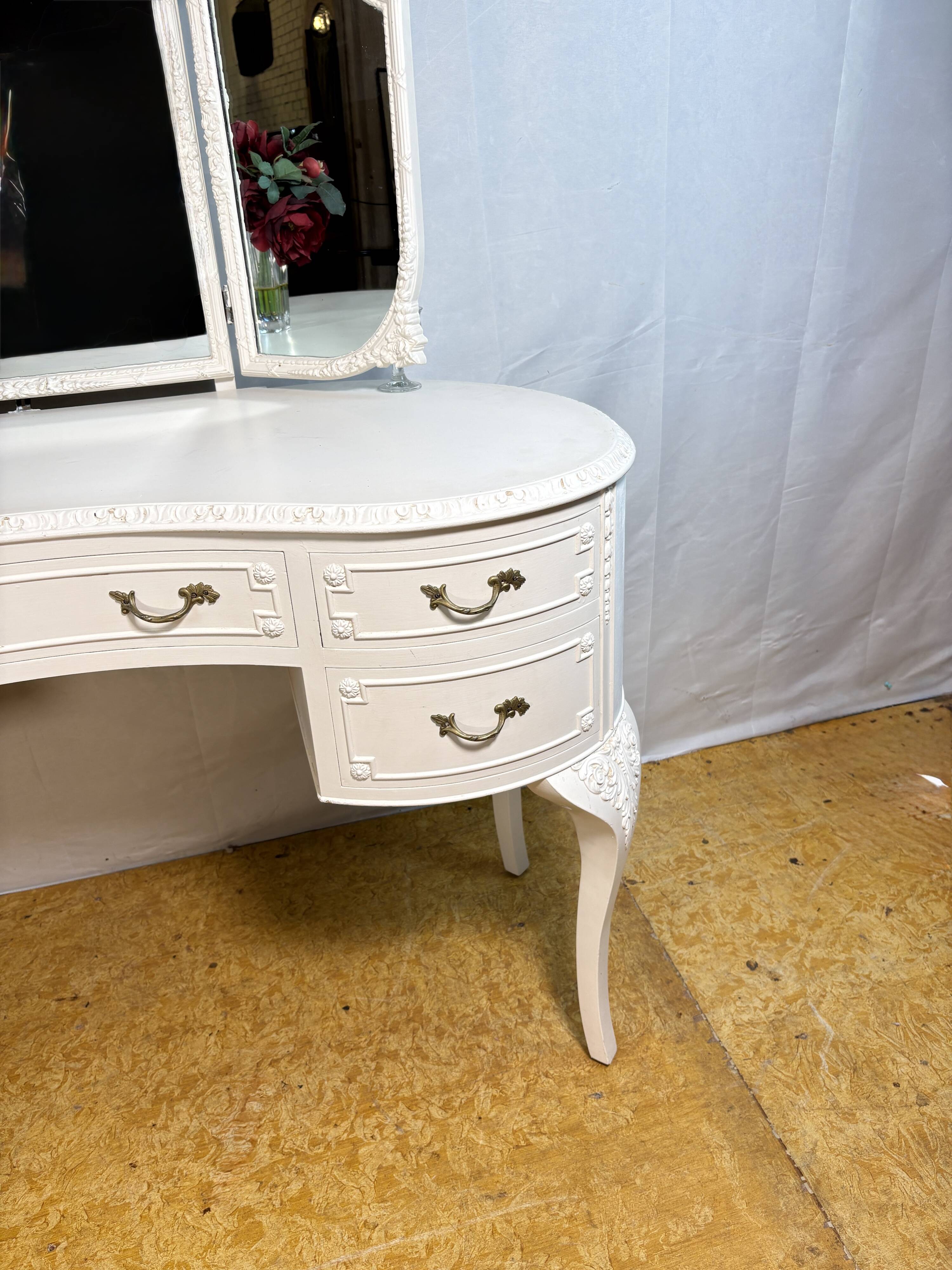 Vintage French Louis XV Style Olympus Dressing Table – Triple Mirror Vanity