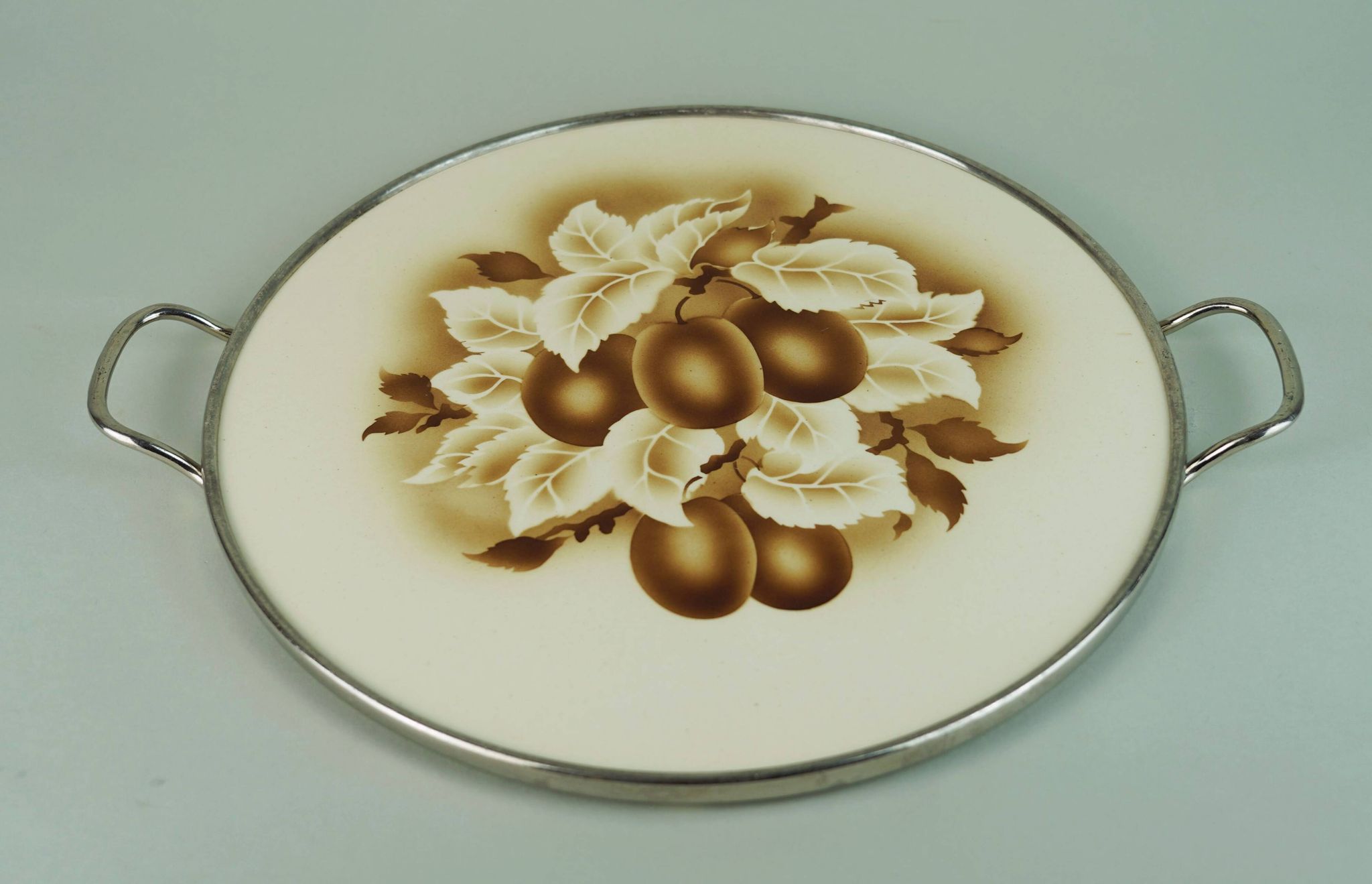 Assiette à gâteau en céramique et métal décor prune art déco