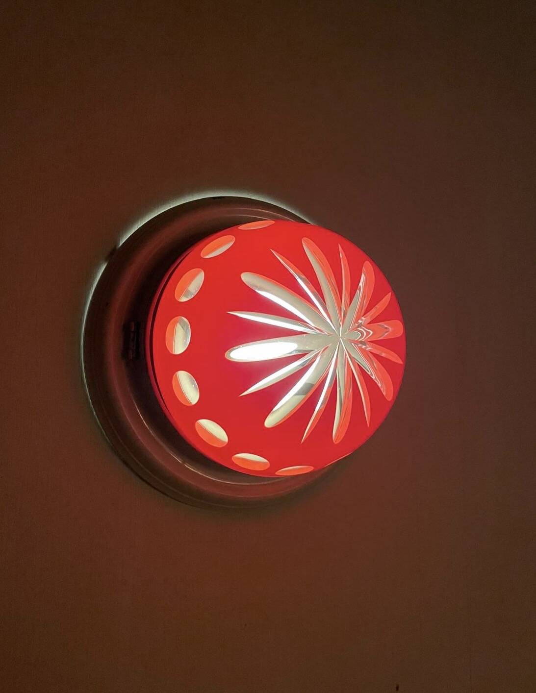 Unique theatre wall/ceiling light in cut glass