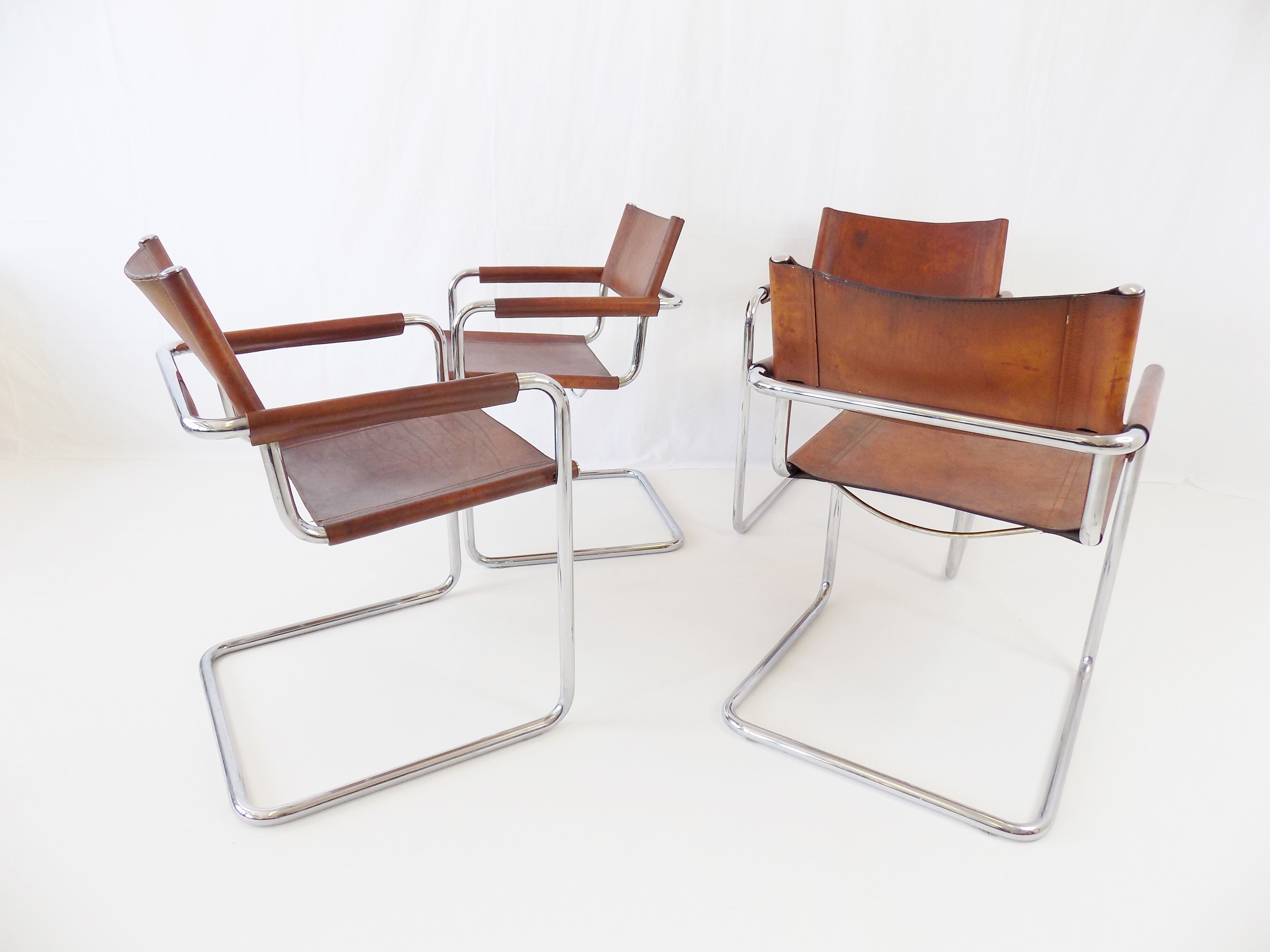 Matteo Grassi MG5 set of 4 leather cantilever chairs