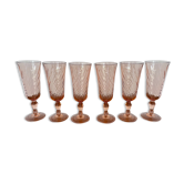Champagne flutes in pink glass from Arcoroc Luminarc model Rosaline.