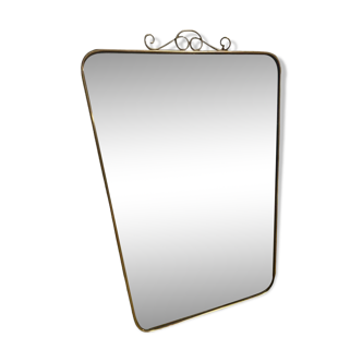 Miroir en laiton moderne du milieu du siècle avec dessus de design incurvé 54x80cm