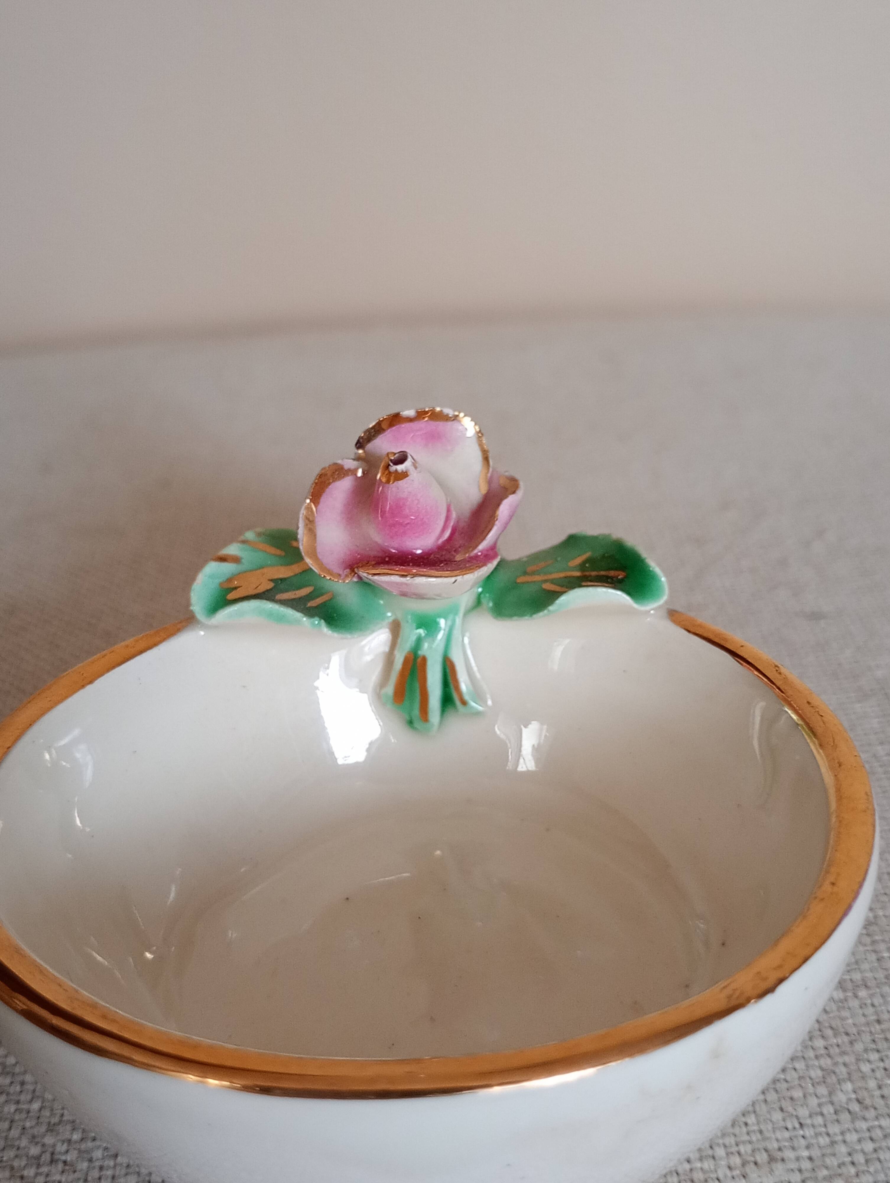Small bowls A. Dressinval