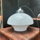 Suspension en opaline