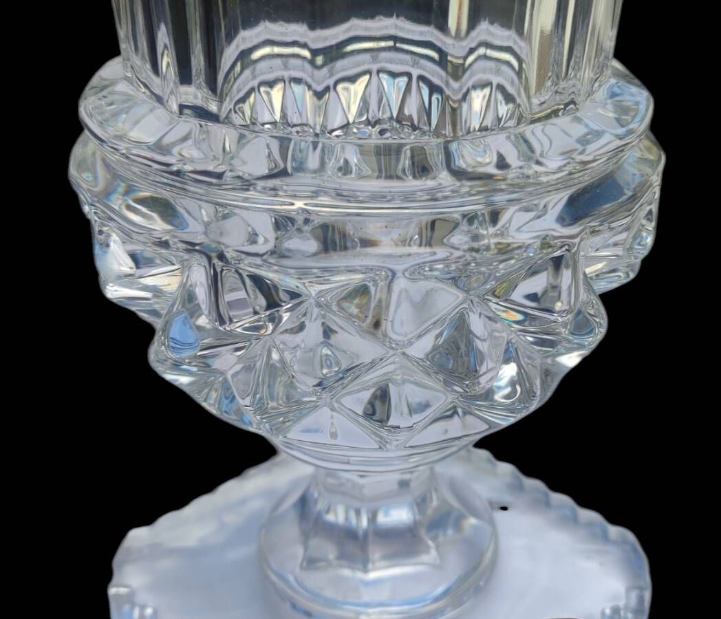 Old Medici vase cut crystal/Art Vannes France