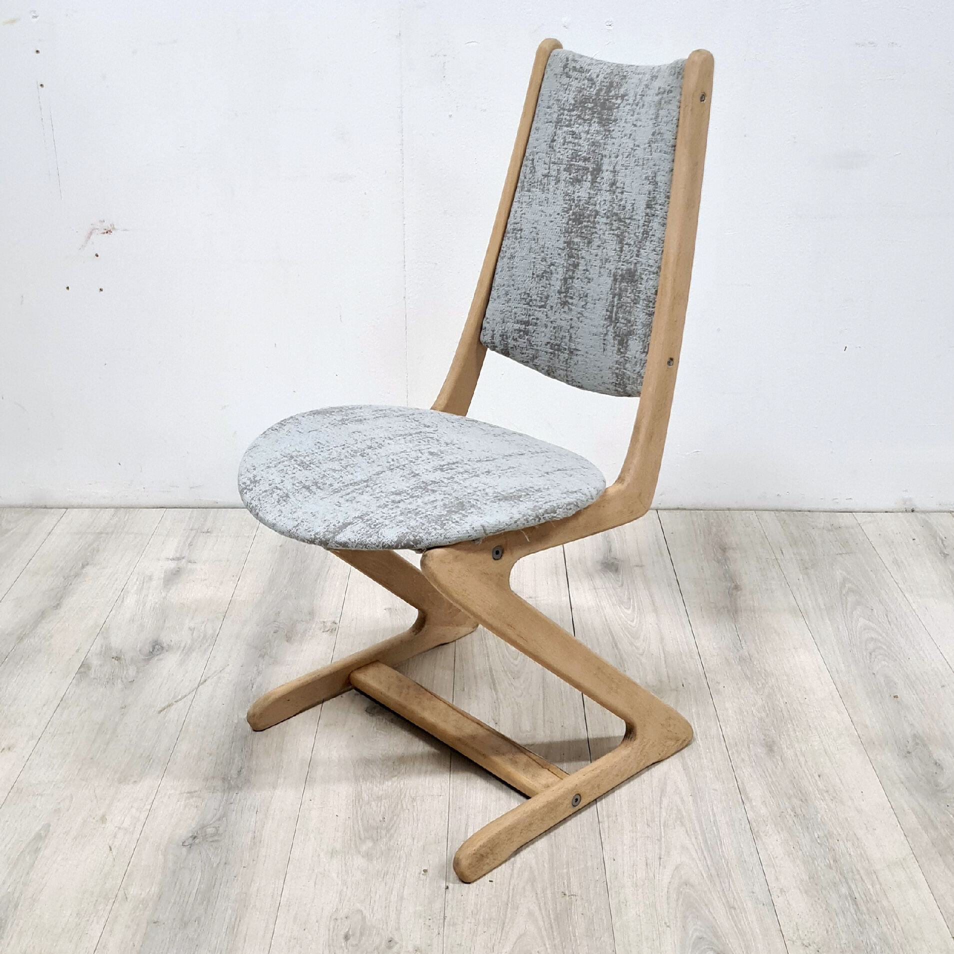 Restored mid century Kangaroo chair, 1960s