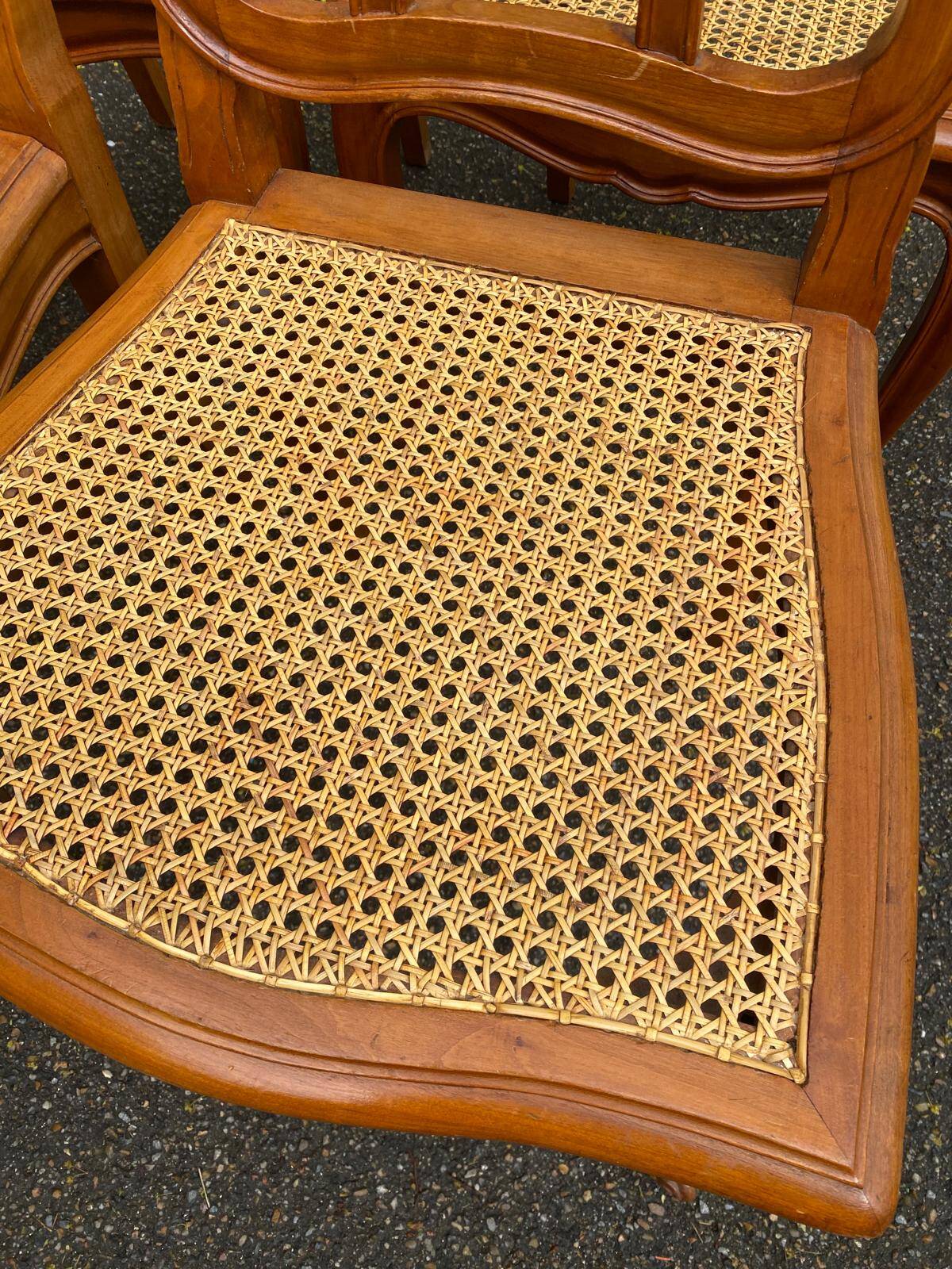 4 Louis XV caned dining chairs from the 20th century.