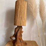 Lampe à poser style brutaliste, bois brut et corde