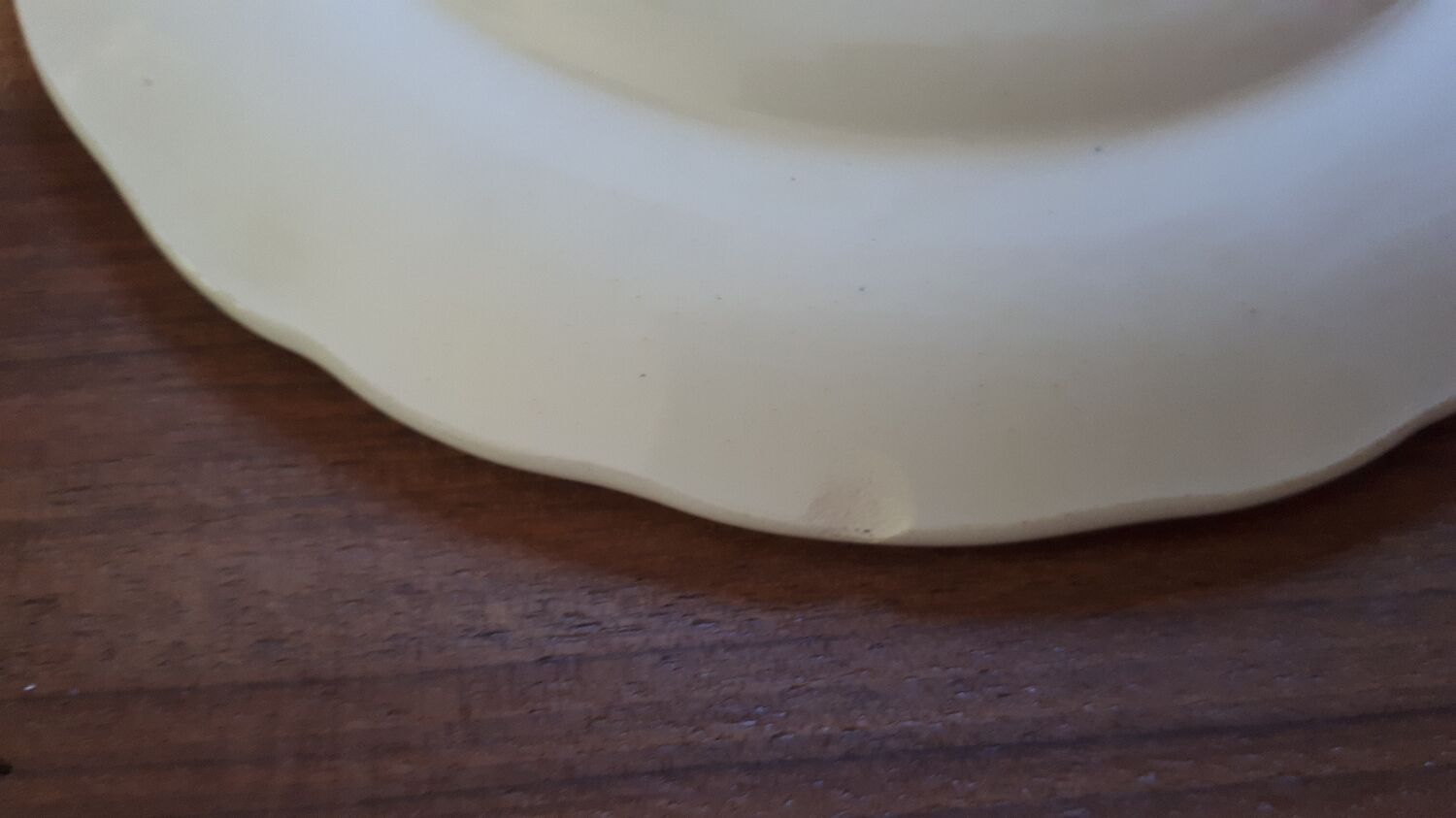 Lot 8 dessert plates K&G Lunéville country décor