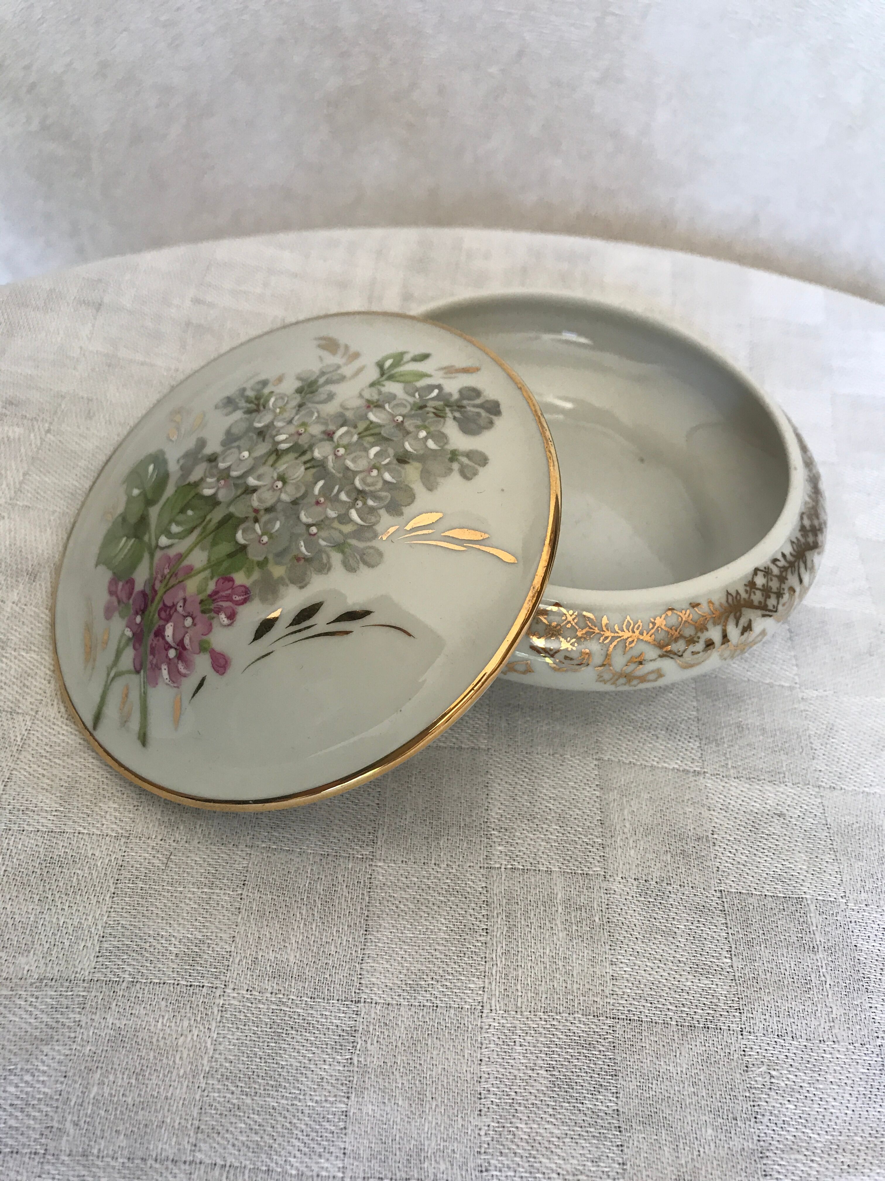Limoges porcelain jewelry box
