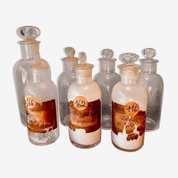 Set of 7 bottles of apothecary vintage