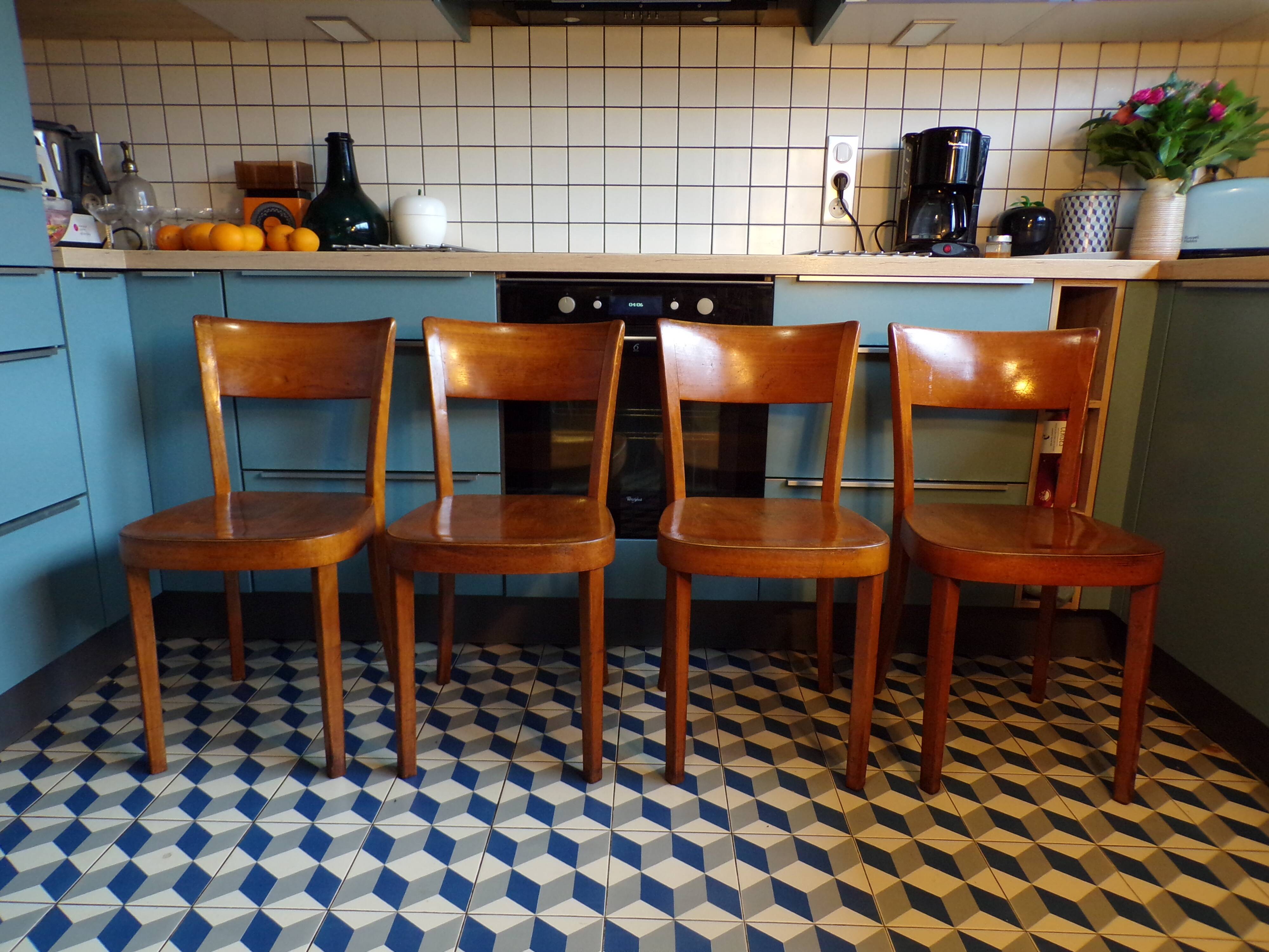 Set of 4 Horgen-Glarus Art Deco chairs