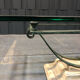 Table basse fer et verre patine antique