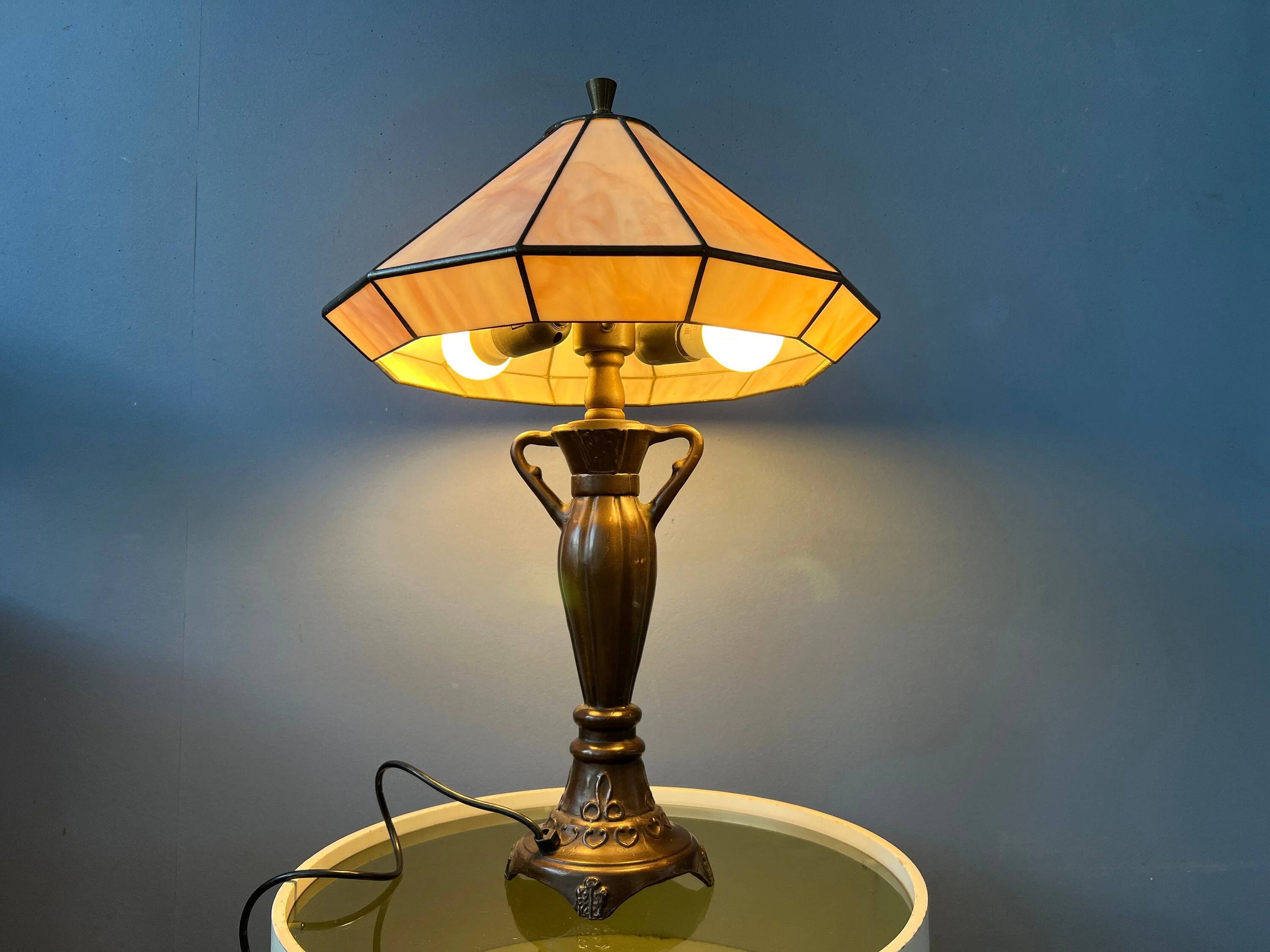 Lampe de table Tiffany Art déco en vitrail violet